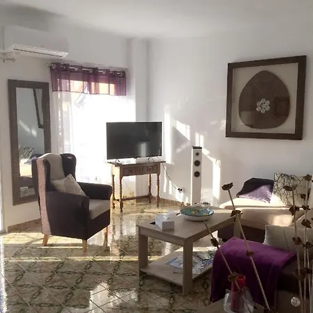 With 3 Bedrooms In With Wonderful City View Balcony And Wifi 4 Km From The Beach Appartement