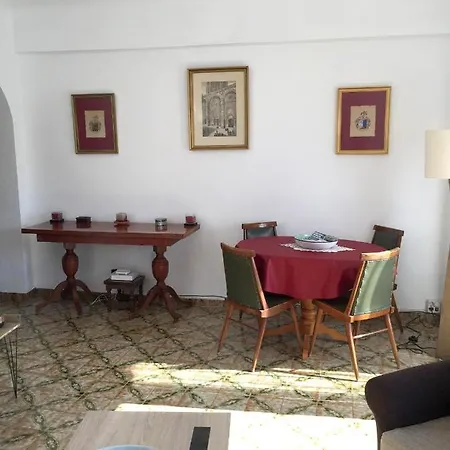With 3 Bedrooms In With Wonderful City View Balcony And Wifi 4 Km From The Beach Appartement Alicante