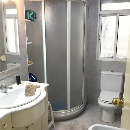 With 3 Bedrooms In With Wonderful City View Balcony And Wifi 4 Km From The Beach Appartement