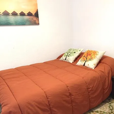 With 3 Bedrooms In With Wonderful City View Balcony And Wifi 4 Km From The Beach Appartement