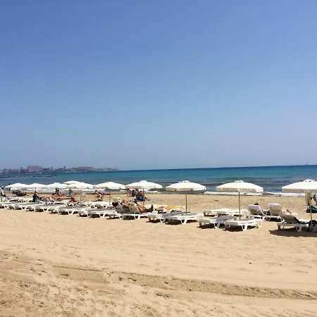 With 3 Bedrooms In With Wonderful City View Balcony And Wifi 4 Km From The Beach Appartement Alicante